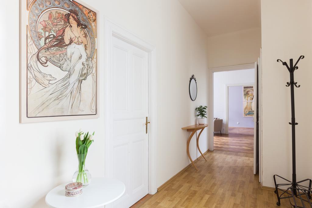 My Mucha'S Old Prague Gallery Экстерьер фото